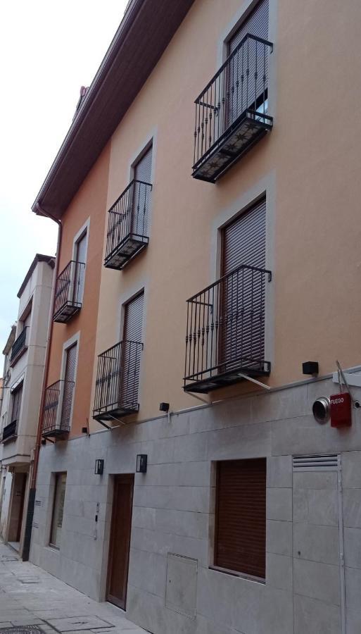 Hotel - Hostel Atuvera Santo Domingo De La Calzada Eksteriør bilde